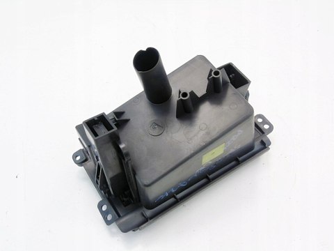 SCHOWEK PANELU ŚRODKOWEGO TOYOTA AVENSIS T25 03- KOMBI 55630-05010 SCHOWEK PANELU ŚRODKOWEGO TOYOTA AVENSIS T25 03- KOMBI 55630-05010