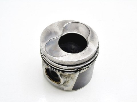TŁOK 1/2 1.9 TDI PASSAT B5 AUDI A4 B5 80 B4 A6 C5 TŁOK 1/2 1.9 TDI PASSAT B5 AUDI A4 B5 80 B4 A6 C5