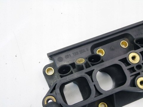 KOLEKTOR SSĄCY 2.3 VR5 V5 PASSAT B5 GOLF 4 BORA I TOLEDO 2 071133204A KOLEKTOR SSĄCY 2.3 VR5 V5 PASSAT B5 GOLF 4 BORA I TOLEDO 2 071133204A