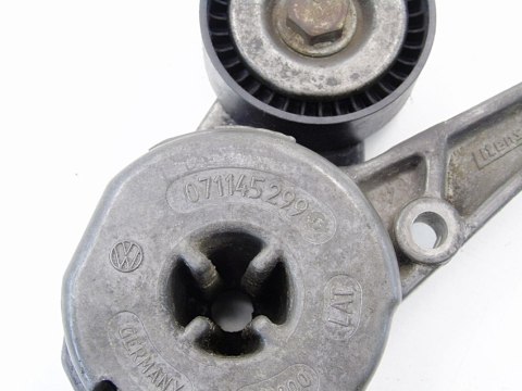 NAPINACZ PASKA 2.3 VR5 V5 PASSAT B5 GOLF 4 BORA I TOLEDO 2 071145299 NAPINACZ PASKA 2.3 VR5 V5 PASSAT B5 GOLF 4 BORA I TOLEDO 2 071145299