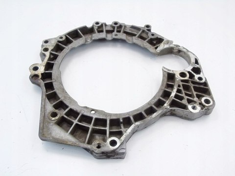 OBUDOWA SPRZĘGŁA DYSTANS 2.3 VR5 V5 PASSAT B5 AUDI A4 071103551A OBUDOWA SPRZĘGŁA DYSTANS 2.3 VR5 V5 PASSAT B5 AUDI A4 071103551A
