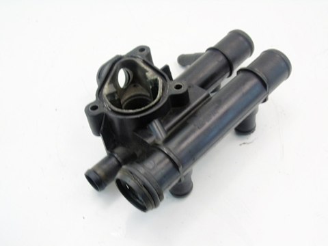 OBUDOWA TERMOSTATU 2.2 2.5 DCI LAGUNA 2 ESPACE 4 MASTER VEL SATIS AVANTIME OBUDOWA TERMOSTATU 2.2 2.5 DCI LAGUNA 2 ESPACE 4 MASTER VEL SATIS AVANTIME