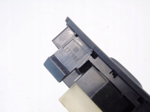 PANEL PRZEŁĄCZNIK REGULACJA LUSTEREK ŚWIATEŁ TOYOTA AVENSIS T25 2.0 VVTI PANEL PRZEŁĄCZNIK REGULACJA LUSTEREK ŚWIATEŁ TOYOTA AVENSIS T25 2.0 VVTI