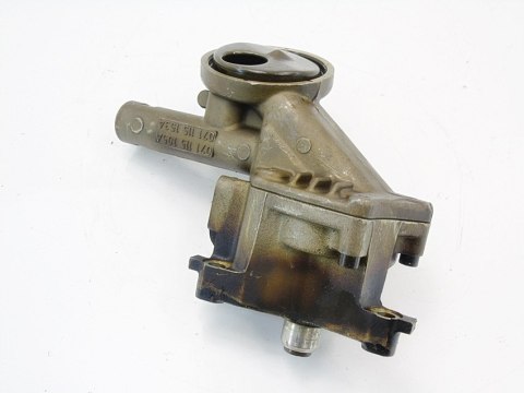 POMPA OLEJU 2.3 VR5 V5 PASSAT B5 BORA I GOLF 4 TOLEDO 2 A4 B5 071115105A POMPA OLEJU 2.3 VR5 V5 PASSAT B5 BORA I GOLF 4 TOLEDO 2 A4 B5 071115105A