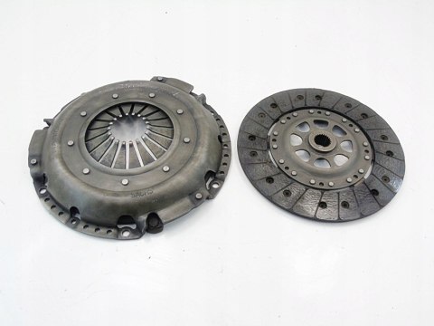 SPRZĘGŁO TARCZA DOCISK 2.3 VR5 V5 PASSAT B5 AGZ AUDI A4 1864528441 228/240 SPRZĘGŁO TARCZA DOCISK 2.3 VR5 V5 PASSAT B5 AGZ AUDI A4 1864528441 228/240
