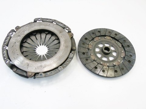 SPRZĘGŁO TARCZA DOCISK 2.3 VR5 V5 PASSAT B5 AGZ AUDI A4 1864528441 228/240 SPRZĘGŁO TARCZA DOCISK 2.3 VR5 V5 PASSAT B5 AGZ AUDI A4 1864528441 228/240