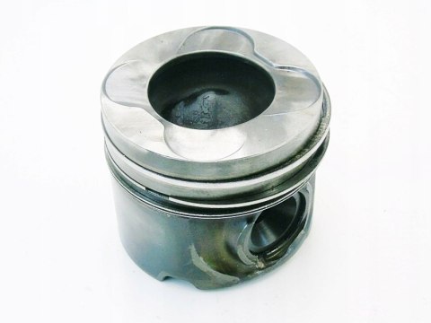 TŁOK 84L107 3.0 D BMW X5 X6 E70 E71 E60 E90 E61 E91 E92 E93 TŁOK 84L107 3.0 D BMW X5 X6 E70 E71 E60 E90 E61 E91 E92 E93