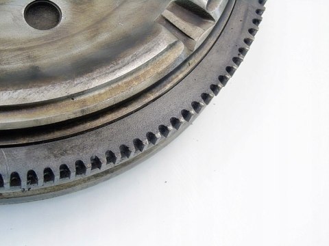 KOŁO DWUMASOWE 1.9 TDI PASSAT B5 AUDI A4 B5 A6 C5 KOŁO DWUMASOWE 1.9 TDI PASSAT B5 AUDI A4 B5 A6 C5