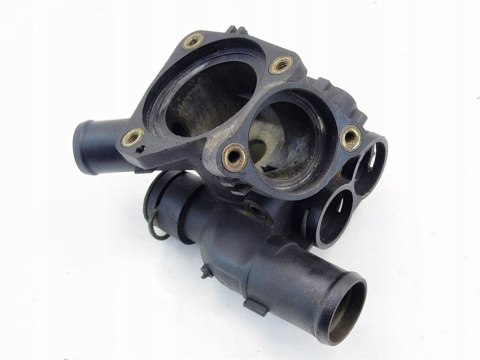 OBUDOWA TERMOSTATU 2.3 VR5 V5 PASSAT B5 GOLF 4 BORA I TOLEDO 071121117A OBUDOWA TERMOSTATU 2.3 VR5 V5 PASSAT B5 GOLF 4 BORA I TOLEDO 071121117A