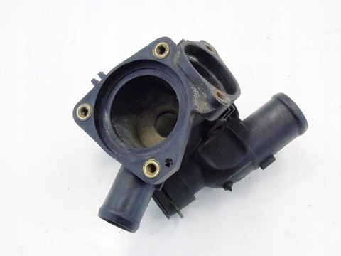 OBUDOWA TERMOSTATU 2.3 VR5 V5 PASSAT B5 GOLF 4 BORA I TOLEDO 071121117A OBUDOWA TERMOSTATU 2.3 VR5 V5 PASSAT B5 GOLF 4 BORA I TOLEDO 071121117A