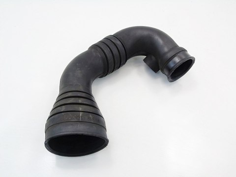 RURA PRZEWÓD POWIETRZA 1.9 TDI PASSAT B5 AUDI A4 B5 A6 C5 8D0129615H RURA PRZEWÓD POWIETRZA 1.9 TDI PASSAT B5 AUDI A4 B5 A6 C5 8D0129615H