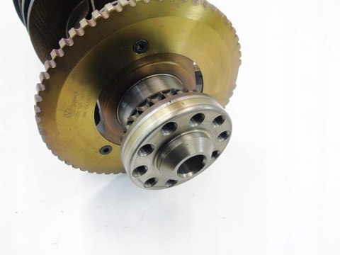 WAŁ KORBOWY 071A 2.3 VR5 V5 PASSAT B5 GOLF 4 BORA I TOLEDO 2 071115189C WAŁ KORBOWY 071A 2.3 VR5 V5 PASSAT B5 GOLF 4 BORA I TOLEDO 2 071115189C