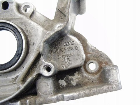 OBUDOWA WAŁU 1.9 TDI PASSAT B5 AUDI A4 B5 A6 GOLF 4 BORA I 038103153D OBUDOWA WAŁU 1.9 TDI PASSAT B5 AUDI A4 B5 A6 GOLF 4 BORA I 038103153D