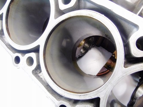 BLOK 113.960 5.0 V8 MERCEDES W220 C215 S500 CL500 BLOK 113.960 5.0 V8 MERCEDES W220 C215 S500 CL500