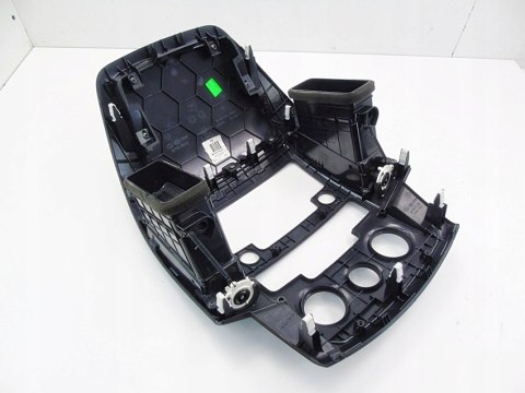 PANEL NAWIEWU KONSOLA ŚRODKOWA HYUNDAI I30 I 2010 84745-2R000 PANEL NAWIEWU KONSOLA ŚRODKOWA HYUNDAI I30 I 2010 84745-2R000