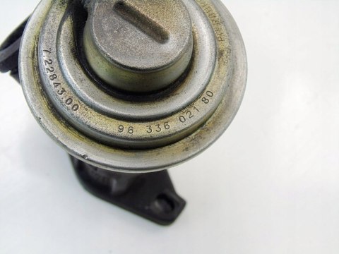 ZAWÓR SPALIN EGR 2.0 HDI 206 306 307 406 XSARA C5 PARTNER BERLINGO ZAWÓR SPALIN EGR 2.0 HDI 206 306 307 406 XSARA C5 PARTNER BERLINGO