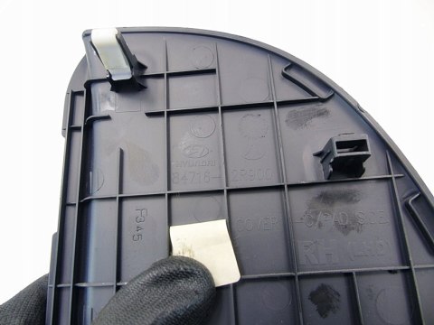OSŁONA ZAŚLEPKA DESKI KONSOLI PRAWA HYUNDAI I30 I 2010 84716-2R900 OSŁONA ZAŚLEPKA DESKI KONSOLI PRAWA HYUNDAI I30 I 2010 84716-2R900
