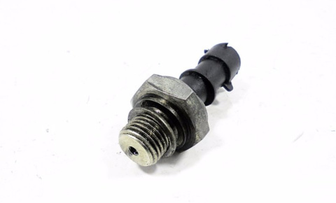 CZUJNIK CIŚNIENIA OLEJU 2.2 TID SAAB 9-5 9-3 CZUJNIK CIŚNIENIA OLEJU 2.2 TID SAAB 9-5 9-3