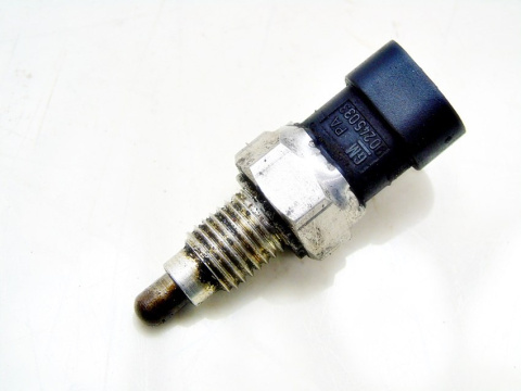 CZUJNIK WŁĄCZNIK SKRZYN 1.4 8V ASTRA F CORSA COMBO CZUJNIK WŁĄCZNIK SKRZYN 1.4 8V ASTRA F CORSA COMBO