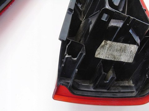 LAMPY OŚWIETLENIA TYŁ LEWA + PRAWA KOMPLET OPEL MERIVA A 04-09 LAMPY OŚWIETLENIA TYŁ LEWA + PRAWA KOMPLET OPEL MERIVA A 04-09