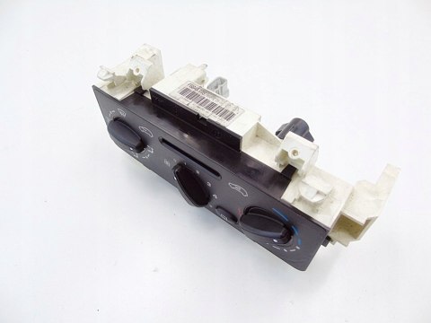 PANEL STEROWANIA NAWIEWEM NAWIEWU CITROEN C2 VTR 2005 F664477S PANEL STEROWANIA NAWIEWEM NAWIEWU CITROEN C2 VTR 2005 F664477S