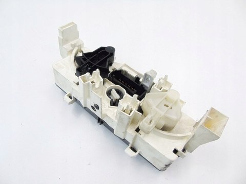 PANEL STEROWANIA NAWIEWEM NAWIEWU CITROEN C2 VTR 2005 F664477S PANEL STEROWANIA NAWIEWEM NAWIEWU CITROEN C2 VTR 2005 F664477S
