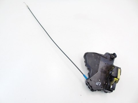 ZAMEK DRZWI LEWY PRZÓD 6PIN TOYOTA AVENSIS T25 03- KOMBI ZAMEK DRZWI LEWY PRZÓD 6PIN TOYOTA AVENSIS T25 03- KOMBI