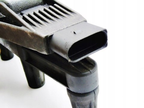 CEWKA ZAPŁONOWA 047905104B 1.4 8V MPI SKODA FABIA I CEWKA ZAPŁONOWA 047905104B 1.4 8V MPI SKODA FABIA I