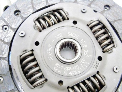 SPRZĘGŁO TARCZA DOCISK 1.4 8V MPI SKODA FABIA I SPRZĘGŁO TARCZA DOCISK 1.4 8V MPI SKODA FABIA I