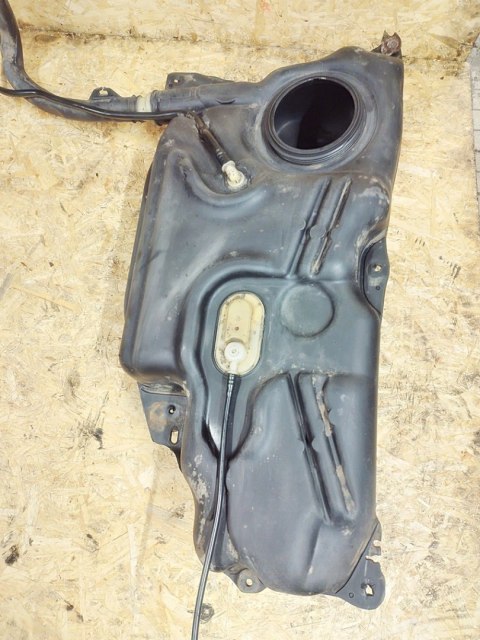 ZBIORNIK BAK PALIWA 1.4 B 8V CITROEN C2 VTR 2005 9640028680 9640028880 ZBIORNIK BAK PALIWA 1.4 B 8V CITROEN C2 VTR 2005 9640028680 9640028880