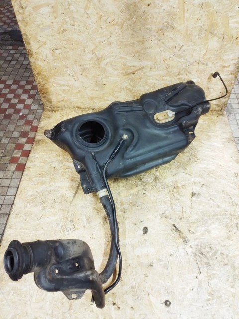 ZBIORNIK BAK PALIWA 1.4 B 8V CITROEN C2 VTR 2005 9640028680 9640028880 ZBIORNIK BAK PALIWA 1.4 B 8V CITROEN C2 VTR 2005 9640028680 9640028880