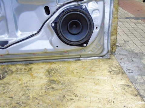 DRZWI LEWY PRZÓD GOŁE TOYOTA AVENSIS T25 03- KOMBI DRZWI LEWY PRZÓD GOŁE TOYOTA AVENSIS T25 03- KOMBI