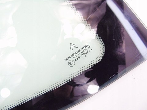 SZYBA KAROSERYJNA PRAWA TYŁ CITROEN C2 1.4 VTR 2005 SZYBA KAROSERYJNA PRAWA TYŁ CITROEN C2 1.4 VTR 2005