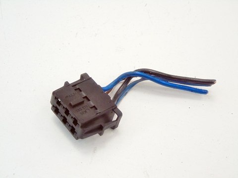 WTYCZKA KOSTKA ELEKTRYCZNA VOLKSWAGEN LUPO I AROSA POLO 9N 6N GOLF 4 LEON WTYCZKA KOSTKA ELEKTRYCZNA VOLKSWAGEN LUPO I AROSA POLO 9N 6N GOLF 4 LEON