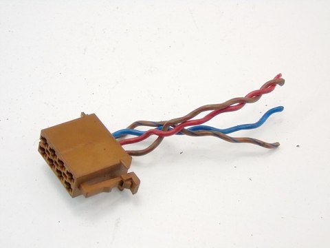 WTYCZKA KOSTKA ELEKTRYCZNA VOLKSWAGEN LUPO I AROSA POLO 9N 6N GOLF 4 LEON WTYCZKA KOSTKA ELEKTRYCZNA VOLKSWAGEN LUPO I AROSA POLO 9N 6N GOLF 4 LEON