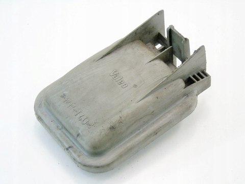 ZAŚLEPKA OSŁONA ŻARÓWKI LAMPY PRZÓD FIAT BRAVO I BRAVA MAREA 60953280 ZAŚLEPKA OSŁONA ŻARÓWKI LAMPY PRZÓD FIAT BRAVO I BRAVA MAREA 60953280