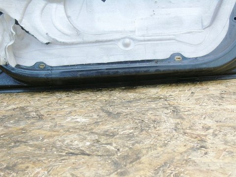 DRZWI LEWY PRZÓD NV676 RENAULT MODUS 2007 CZARNY DRZWI LEWY PRZÓD NV676 RENAULT MODUS 2007 CZARNY