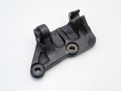 ŁAPA SILNIKA 2.0 D4D AVENSIS T25 COROLLA E12 RAV4 PREVIA 12511-0G010 ŁAPA SILNIKA 2.0 D4D AVENSIS T25 COROLLA E12 RAV4 PREVIA 12511-0G010