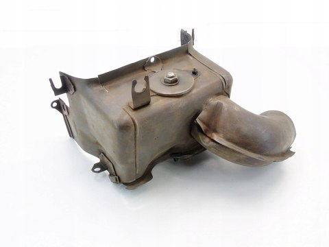 OBUDOWA SILNIKA WLOT DOLOT POWIETRZA FIAT 126P 650 MALUCH FSM 126A1.076 OBUDOWA SILNIKA WLOT DOLOT POWIETRZA FIAT 126P 650 MALUCH FSM 126A1.076