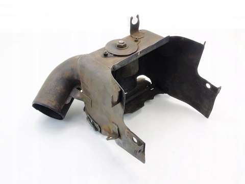 OBUDOWA SILNIKA WLOT DOLOT POWIETRZA FIAT 126P 650 MALUCH FSM 126A1.076 OBUDOWA SILNIKA WLOT DOLOT POWIETRZA FIAT 126P 650 MALUCH FSM 126A1.076