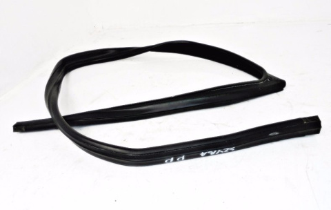 USZCZELKA SZYBY PRAWY PRZÓD PEUGEOT 206 USZCZELKA SZYBY PRAWY PRZÓD PEUGEOT 206