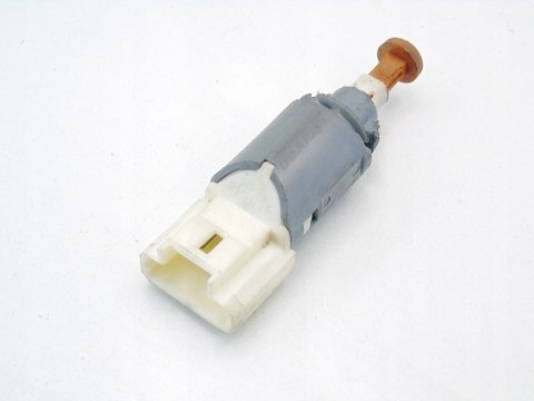 WŁĄCZNIK ŚWIATŁA STOP HAMULCA RENAULT MODUS 2007 CLIO 3 208451 WŁĄCZNIK ŚWIATŁA STOP HAMULCA RENAULT MODUS 2007 CLIO 3 208451