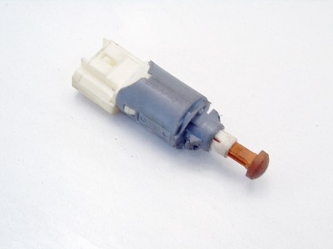 WŁĄCZNIK ŚWIATŁA STOP HAMULCA RENAULT MODUS 2007 CLIO 3 208451 WŁĄCZNIK ŚWIATŁA STOP HAMULCA RENAULT MODUS 2007 CLIO 3 208451