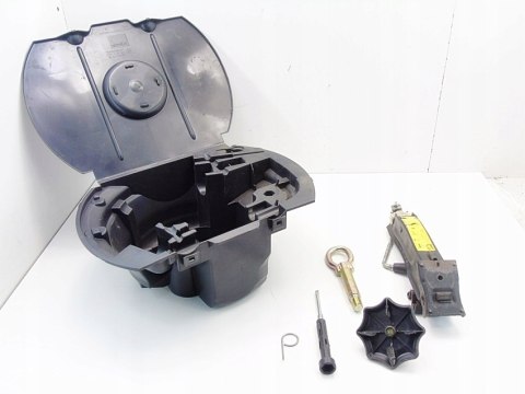 WKŁAD KOŁA ZAPASOWEGO SKODA FABIA I 6Q0012115E WKŁAD KOŁA ZAPASOWEGO SKODA FABIA I 6Q0012115E