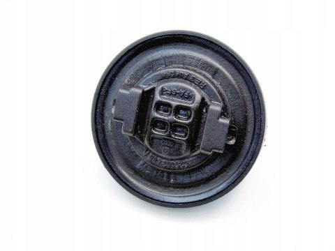KOREK WLEWU OLEJU 1.4 8V MPI SKODA FABIA I 026103485A KOREK WLEWU OLEJU 1.4 8V MPI SKODA FABIA I 026103485A