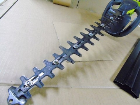 Nożyce elektryczne akumulatorowe Ryobi RY18HT50A-0 50 cm 18V 1350 obr/min Nożyce elektryczne akumulatorowe Ryobi RY18HT50A-0 50 cm 18V 1350 obr/min