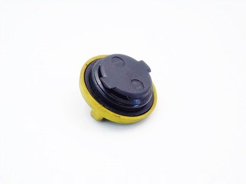 KOREK WLEWU OLEJU 1.0 12V CORSA C AGILA A 90412508 KOREK WLEWU OLEJU 1.0 12V CORSA C AGILA A 90412508