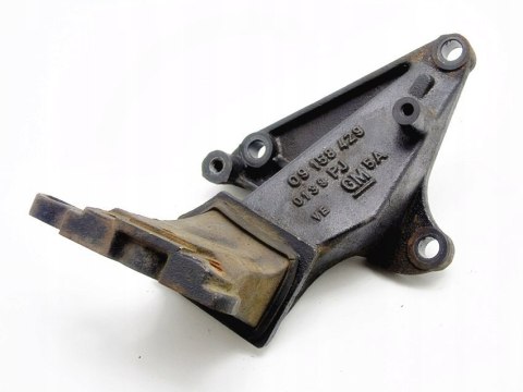 ŁAPA SILNIKA 1.8 16V ASTRA G VECTRA B ZAFIRA A 09158429 ŁAPA SILNIKA 1.8 16V ASTRA G VECTRA B ZAFIRA A 09158429