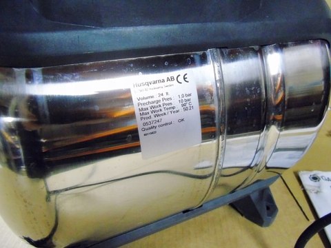 Pompa powierzchniowa Gardena 1200 W 4500 l/h ze zbiornikiem ciśnienia Pompa powierzchniowa Gardena 1200 W 4500 l/h ze zbiornikiem ciśnienia