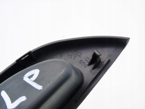 ZAŚLEPKA PODŁOKIETNIK LEWY PRZÓD SKODA FABIA I 6Y0867227 ZAŚLEPKA PODŁOKIETNIK LEWY PRZÓD SKODA FABIA I 6Y0867227